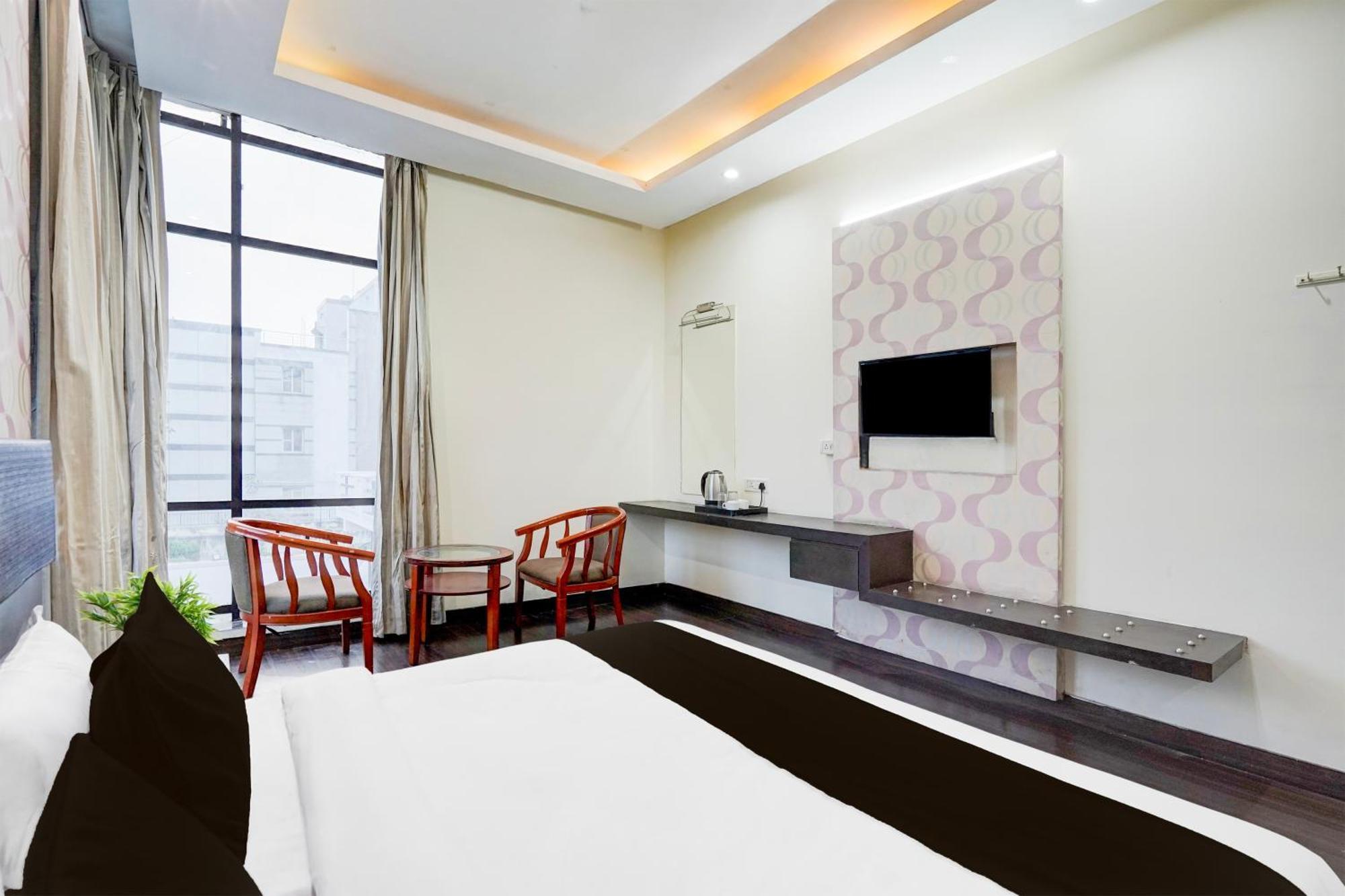 Super Townhouse Sector 51 Noida Near Metro Station Hotel Exterior foto